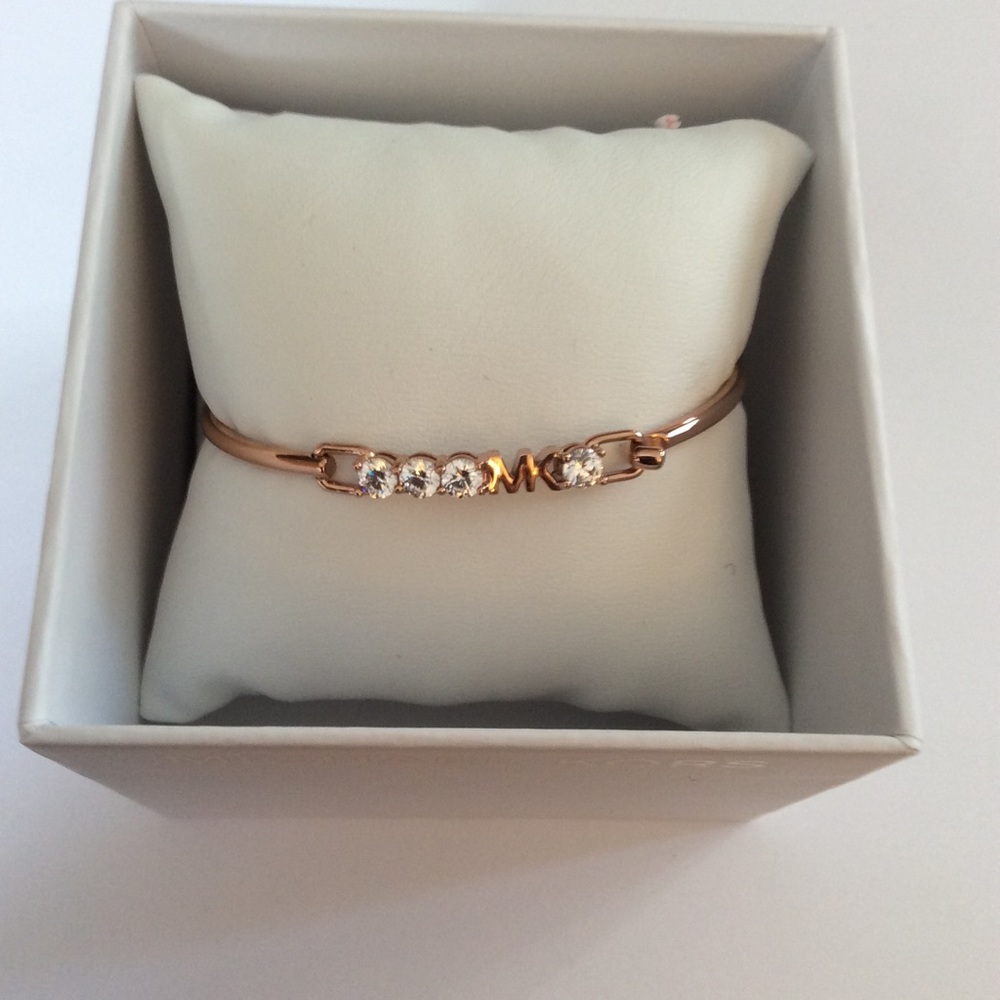 Authentic Michael Kors Logo Bracelet NWT - Picture 3 of 6